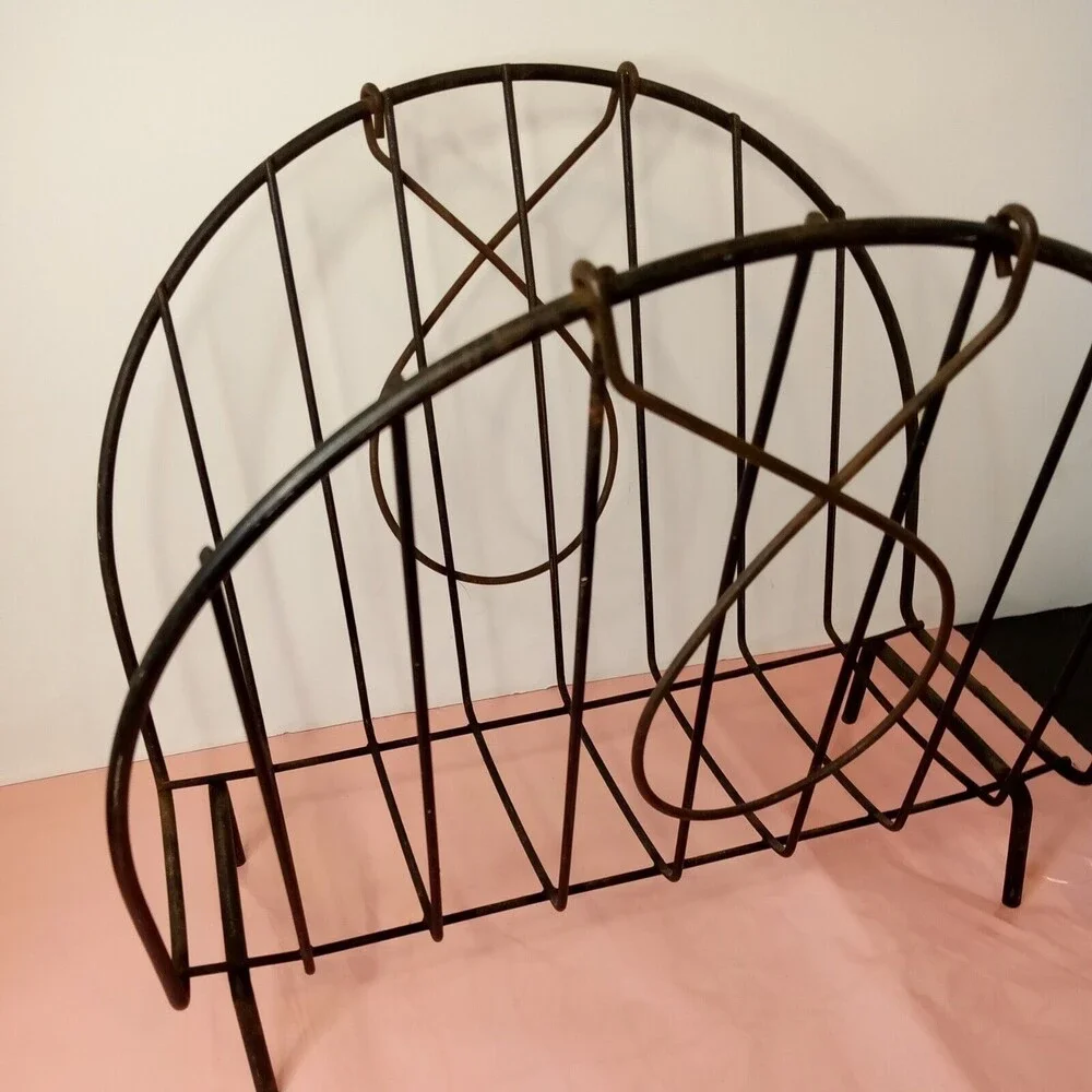 Vintage Mid Century Modern or Art Deco Black Wire Metal Magazine Album Holder‎